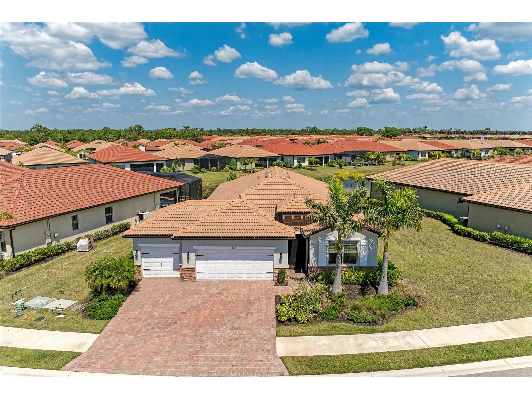 628 Maraviya Boulevard Nokomis FL 34275 A4687041 image1