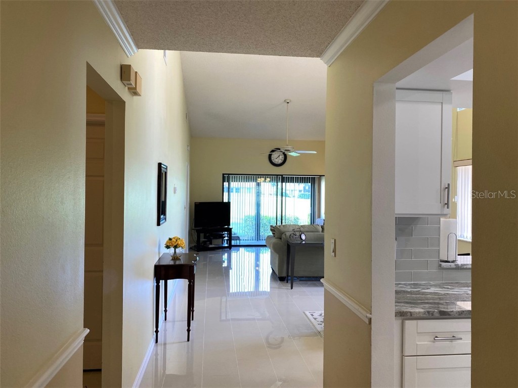 6281 Timberlake Drive #H6 Sarasota FL 34243 A4467709 image5