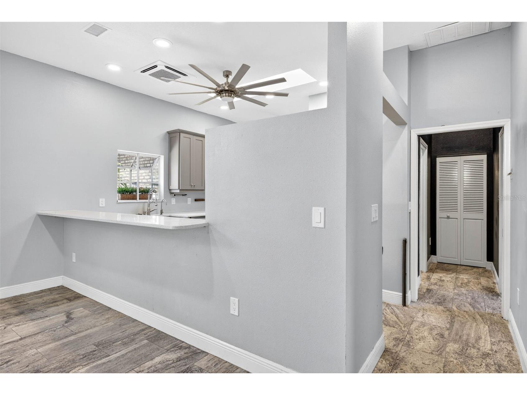 6282 Bonaventure Court Sarasota FL 34243 TB8509376 image15