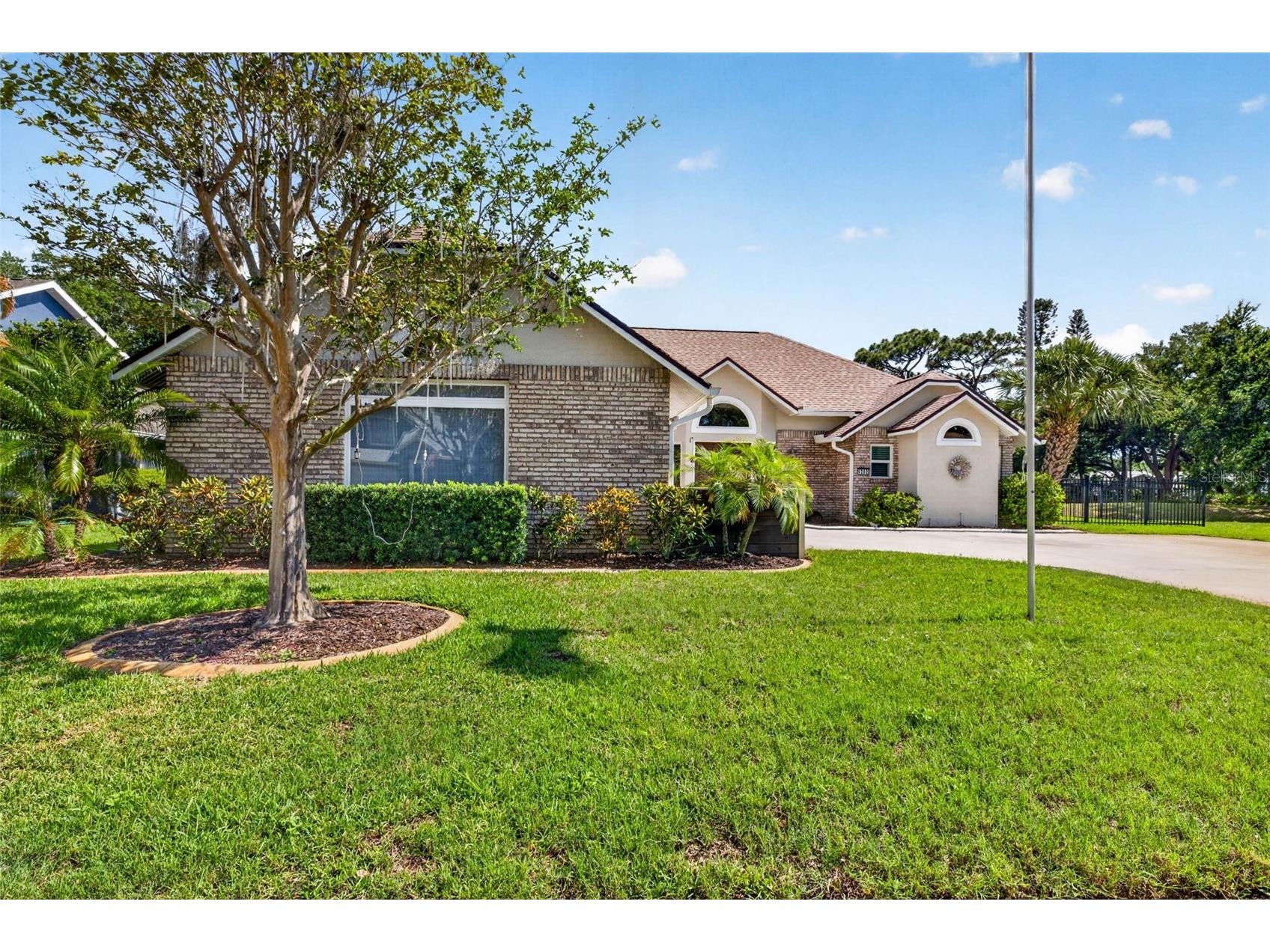6282 Bonaventure Court Sarasota FL 34243 TB8509376 image3