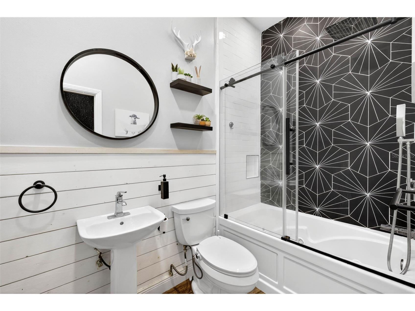 6282 Bonaventure Court Sarasota FL 34243 TB8509376 image30