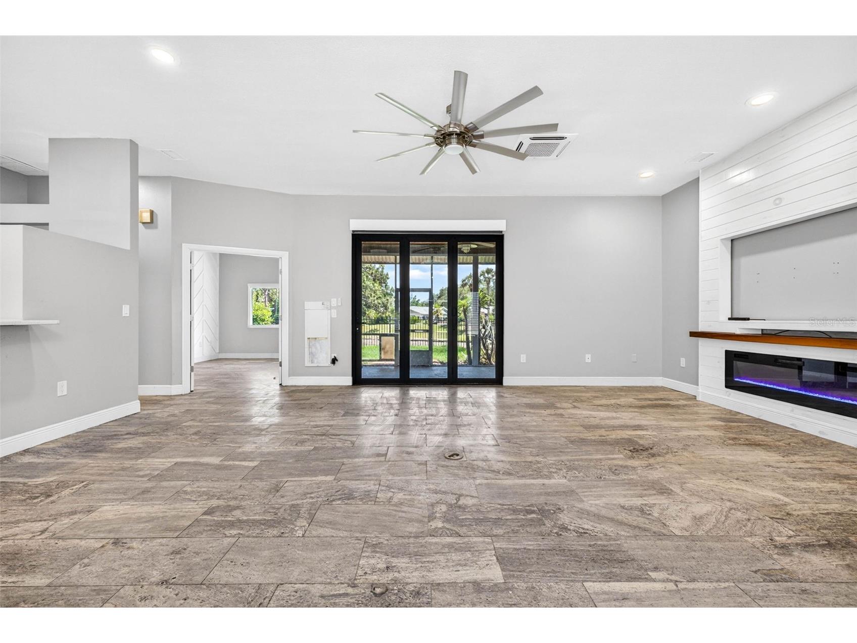 6282 Bonaventure Court Sarasota FL 34243 TB8509376 image6