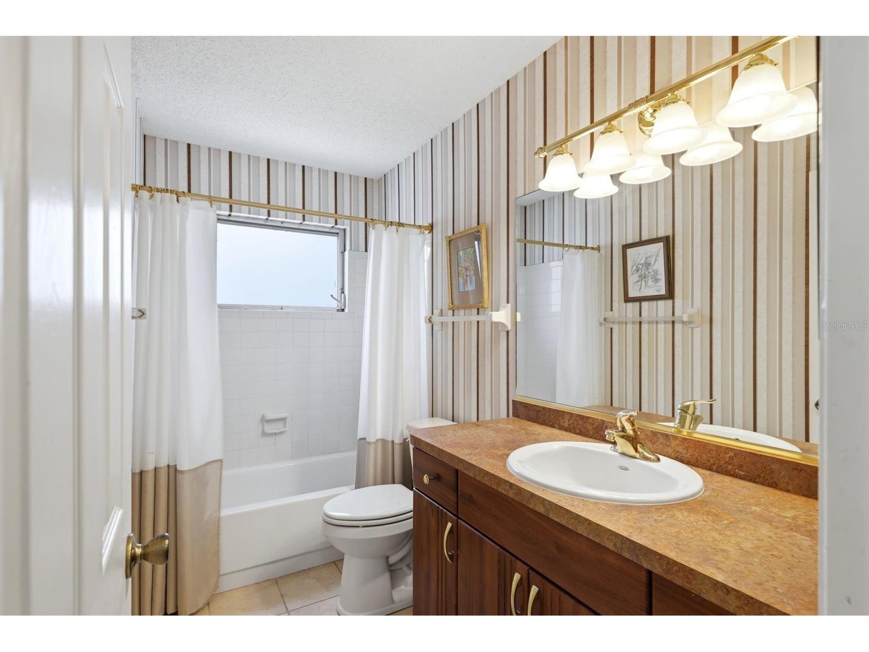 6283 Green View Circle S #102 Sarasota FL 34231 D6147713 image23