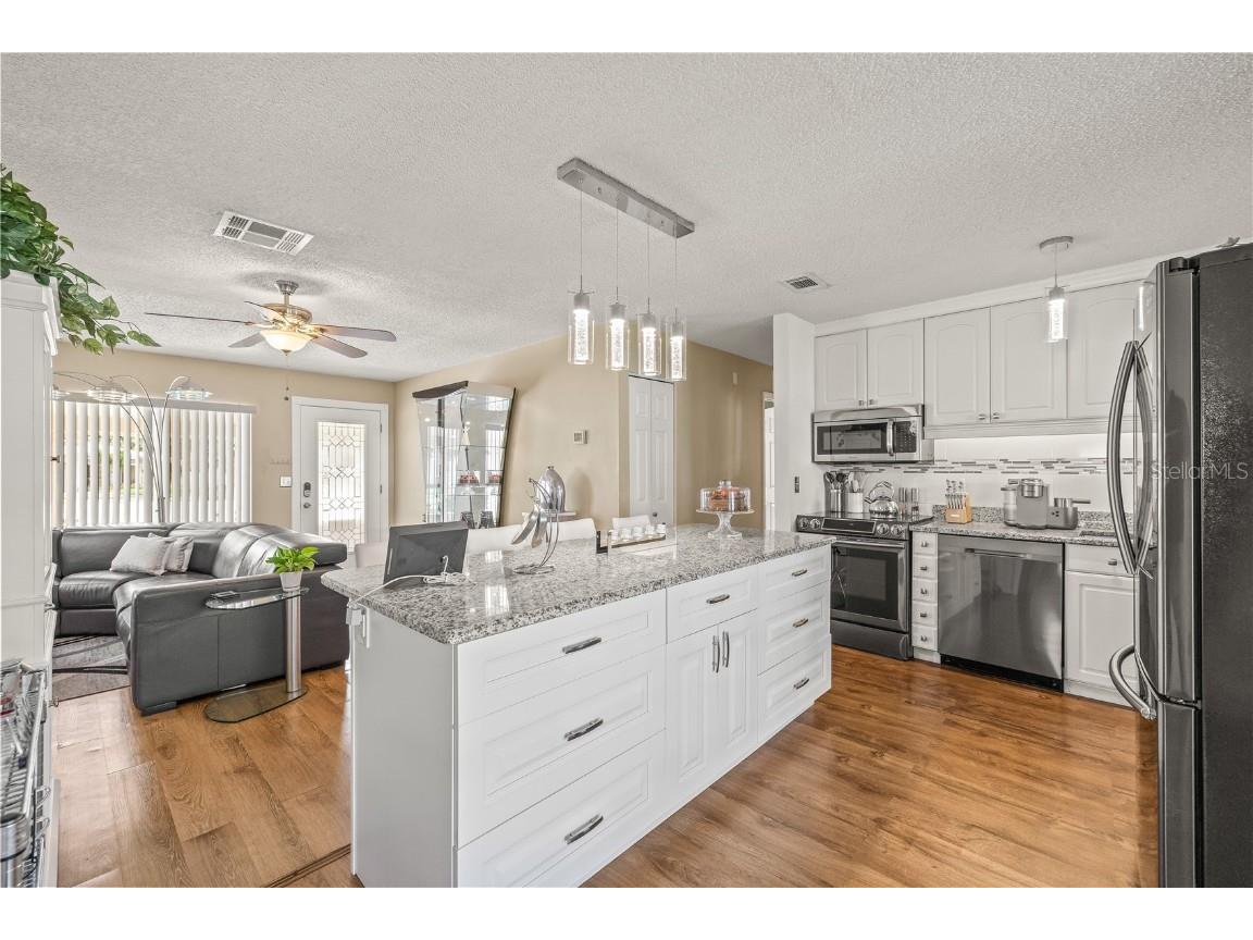 6284 99th Circle N Pinellas Park FL 33782 TB8432658 image14