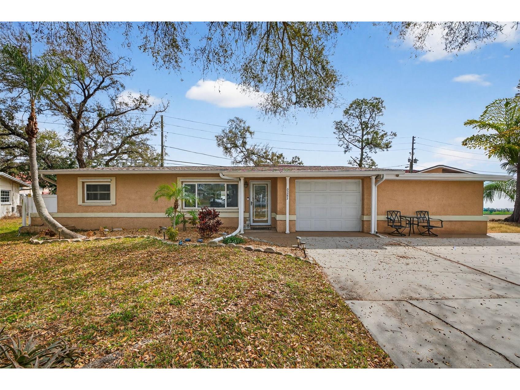 6285 101st Way Seminole FL 33772 TB8482276 image1