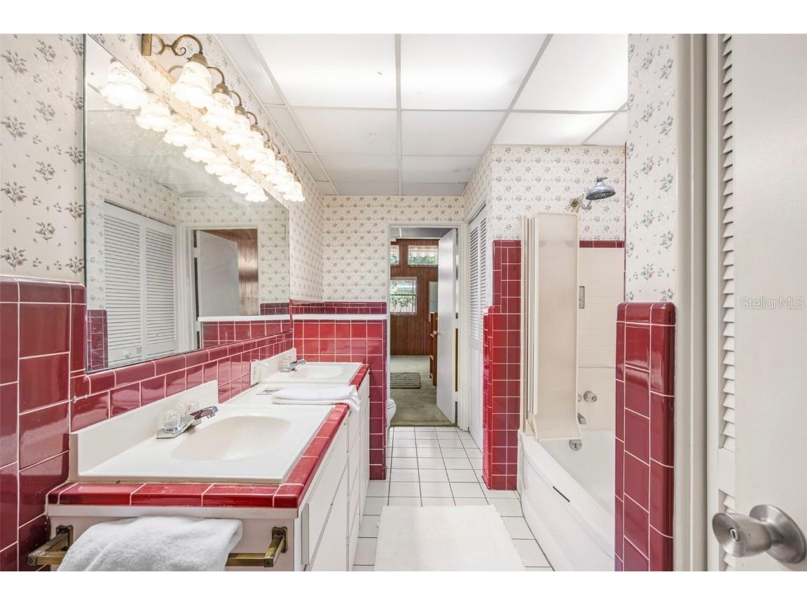 6286 23rd Terrace N Saint Petersburg FL 33710 TB8437671 image30