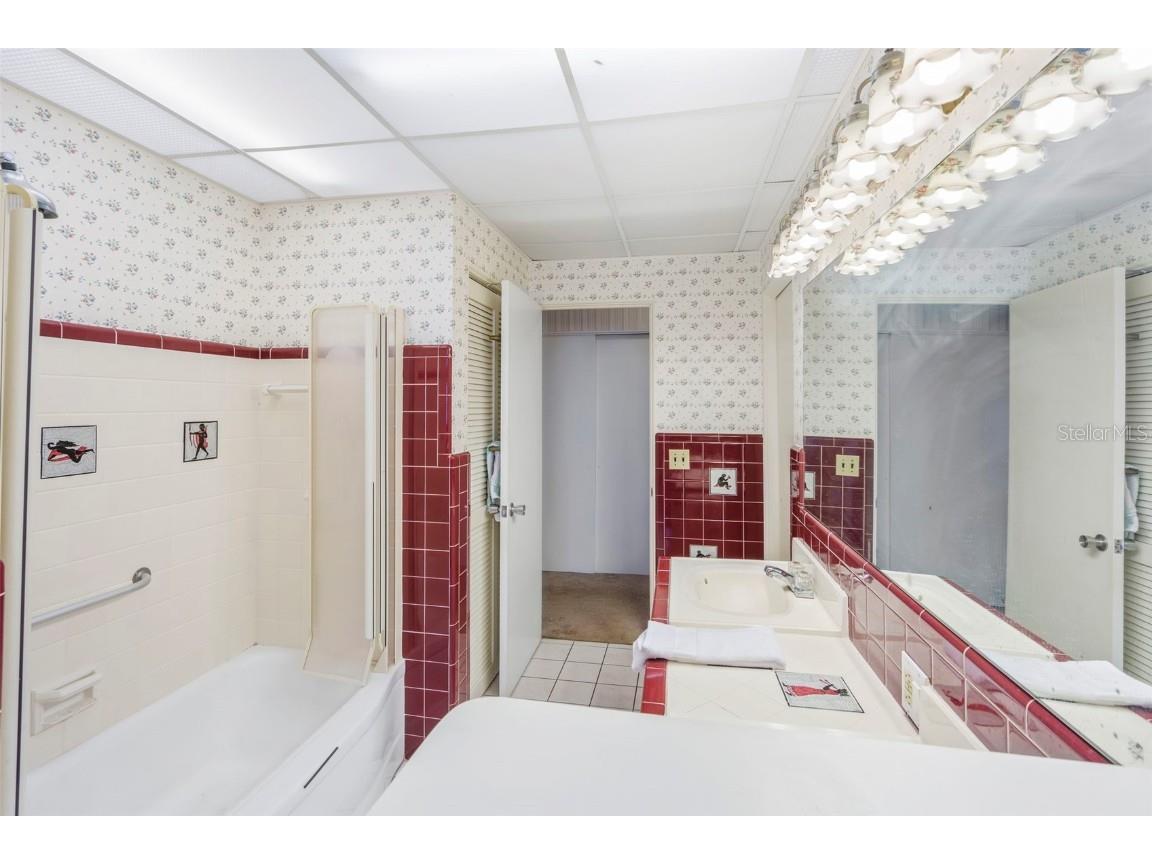 6286 23rd Terrace N Saint Petersburg FL 33710 TB8437671 image32