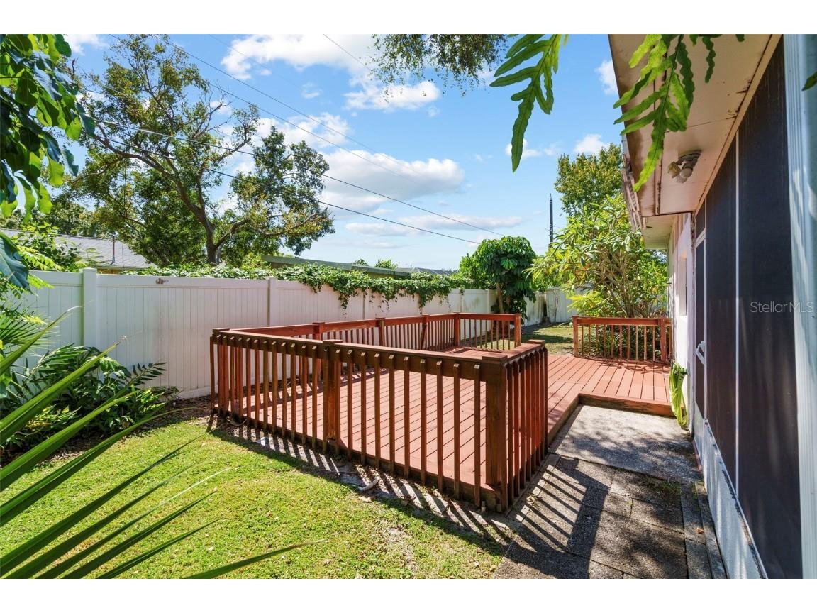 6286 23rd Terrace N Saint Petersburg FL 33710 TB8437671 image37