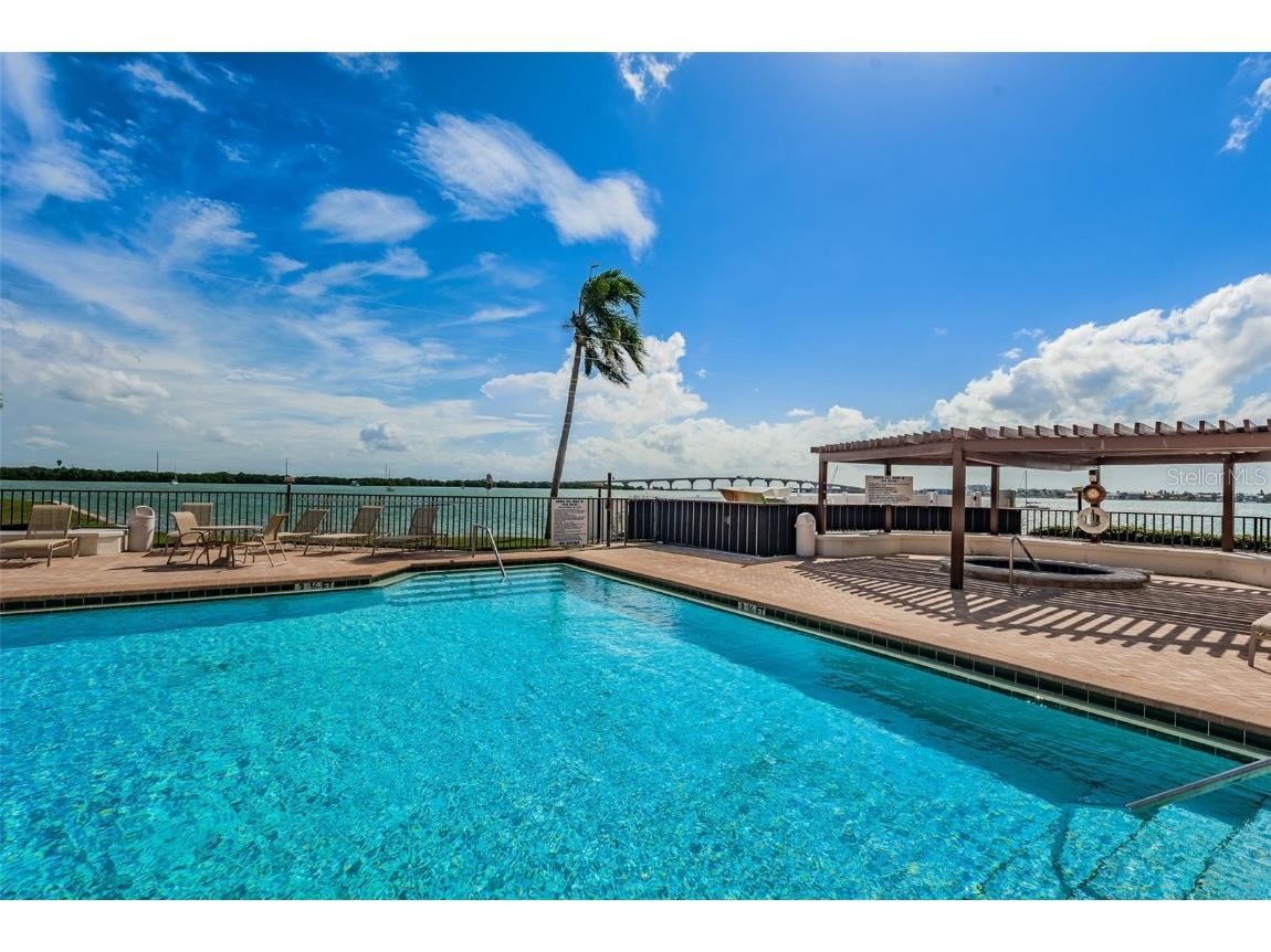 6287 Bahia Del Mar Circle #101 Saint Petersburg FL 33715 TB8446754 image24