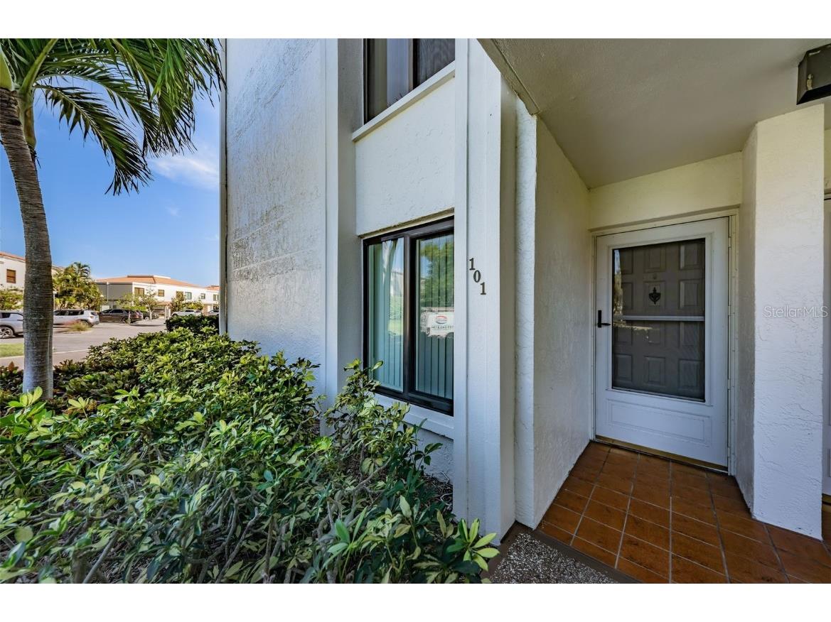 6287 Bahia Del Mar Circle #101 Saint Petersburg FL 33715 TB8446754 image3