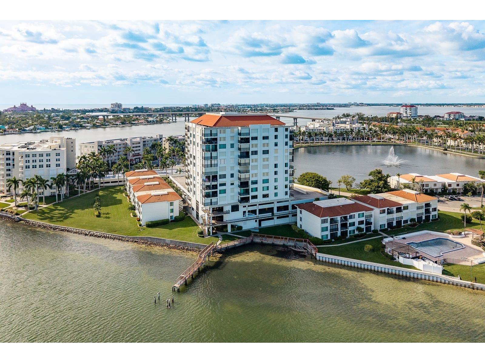 6287 Bahia Del Mar Circle #1202 Saint Petersburg FL 33715 TB8491764 image1