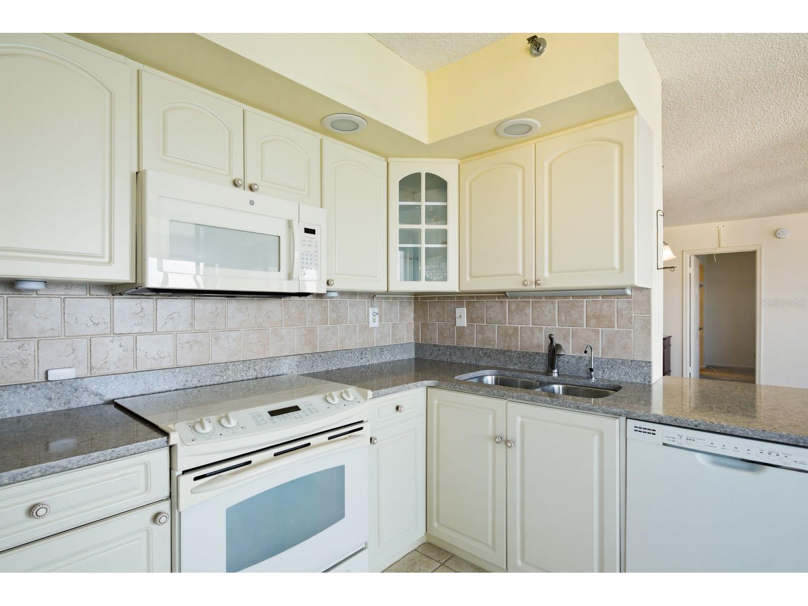 6287 Bahia Del Mar Circle #1202 Saint Petersburg FL 33715 TB8491764 image13