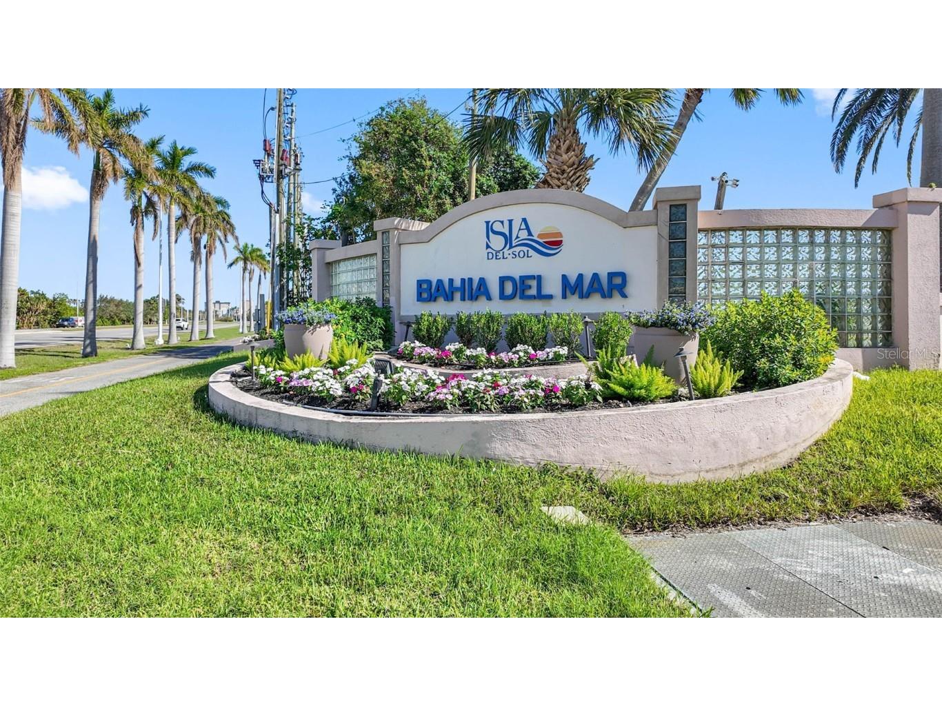 6287 Bahia Del Mar Circle #705 Saint Petersburg FL 33715 - INTRACOASTAL LAKE BAHIA TB8319942 image1