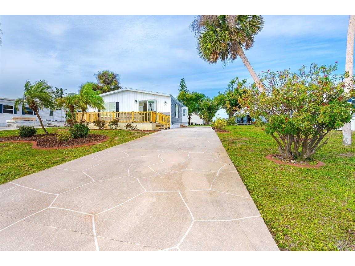 6287 Oriole Boulevard Englewood FL 34224 D6134573 image1