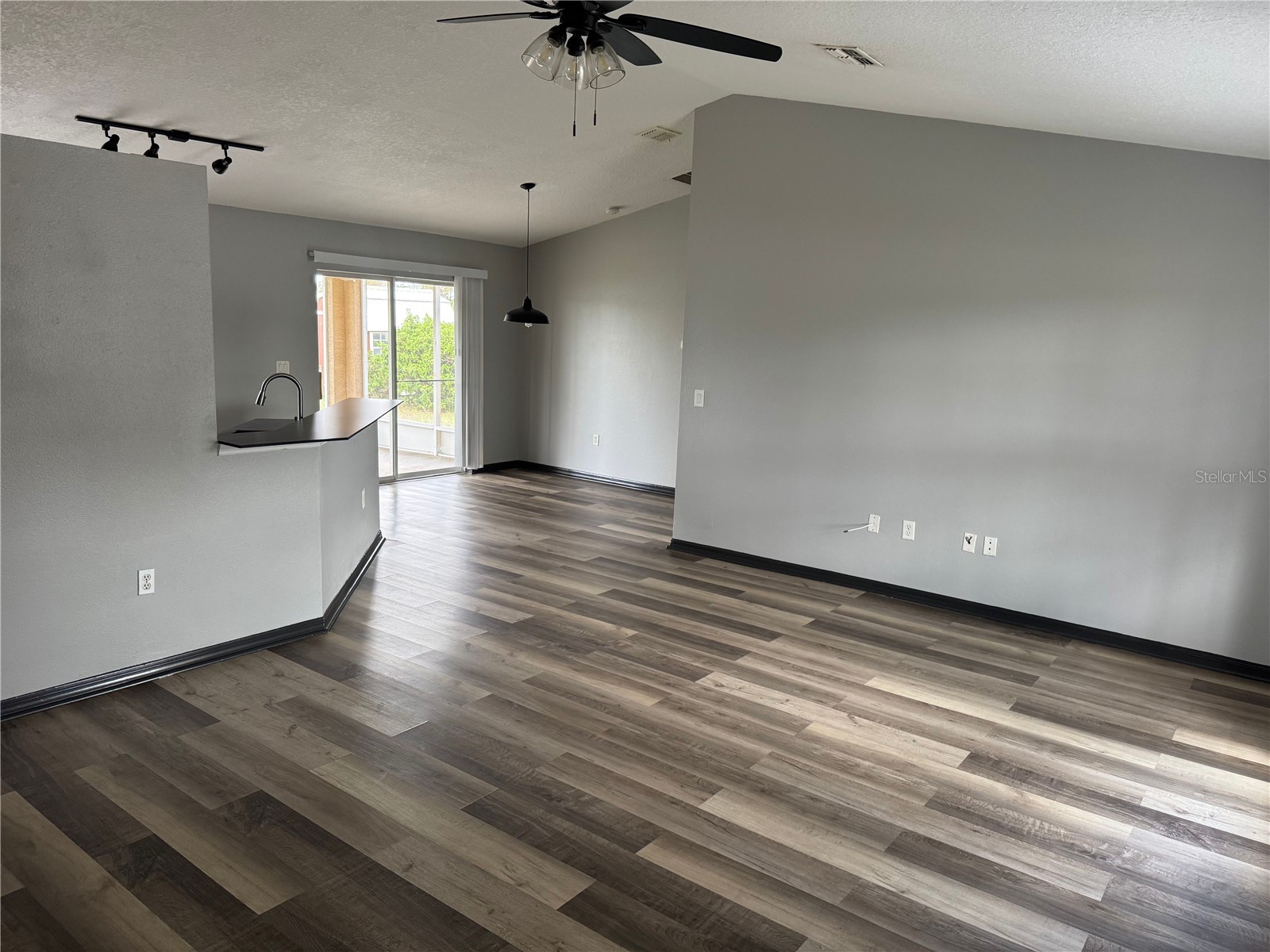 6289 Mariner Boulevard Spring Hill FL 34609 TB8500310 image4