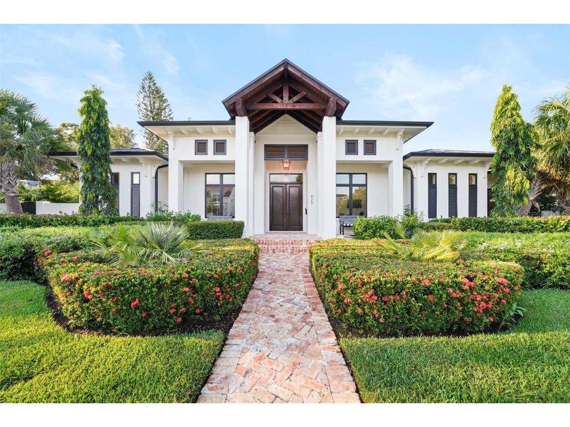 629 35th Avenue N Saint Petersburg FL 33704 TB8423454 image1