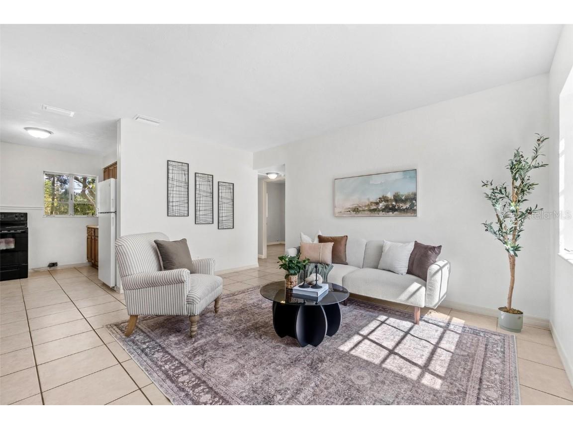 629 53rd Avenue S Saint Petersburg FL 33705 TB8440758 image2