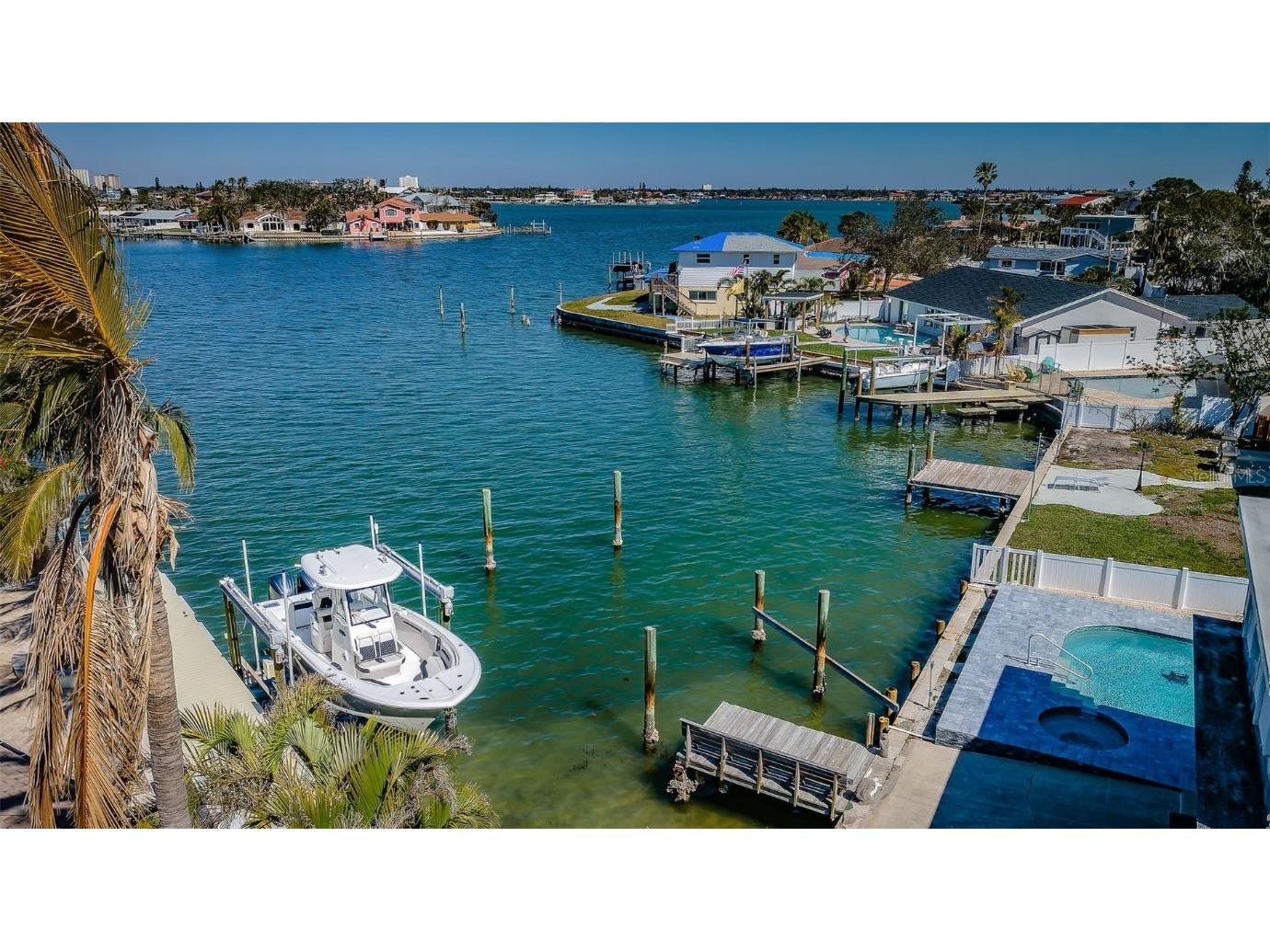 629 59th Avenue Saint Pete Beach FL 33706 TB8354387 image2