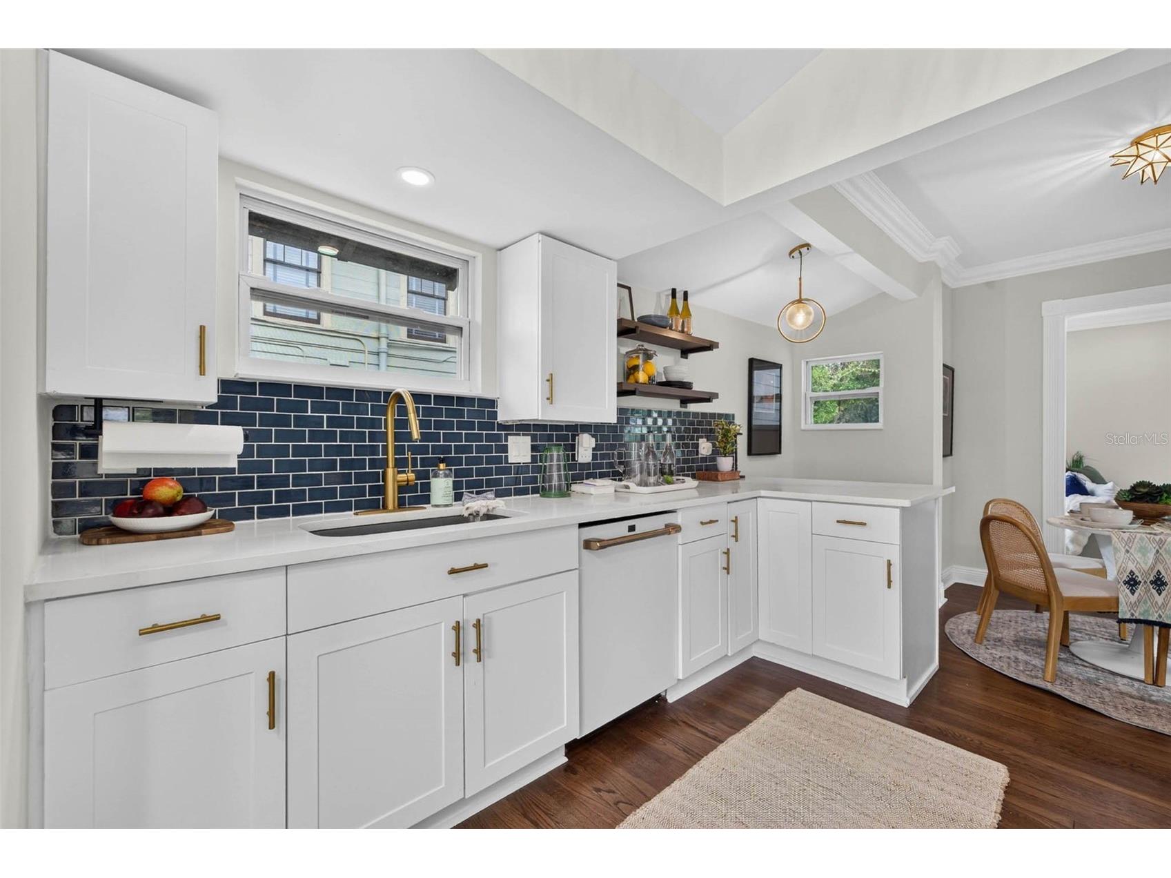 629 6th Avenue N Saint Petersburg FL 33701 TB8526927 image13