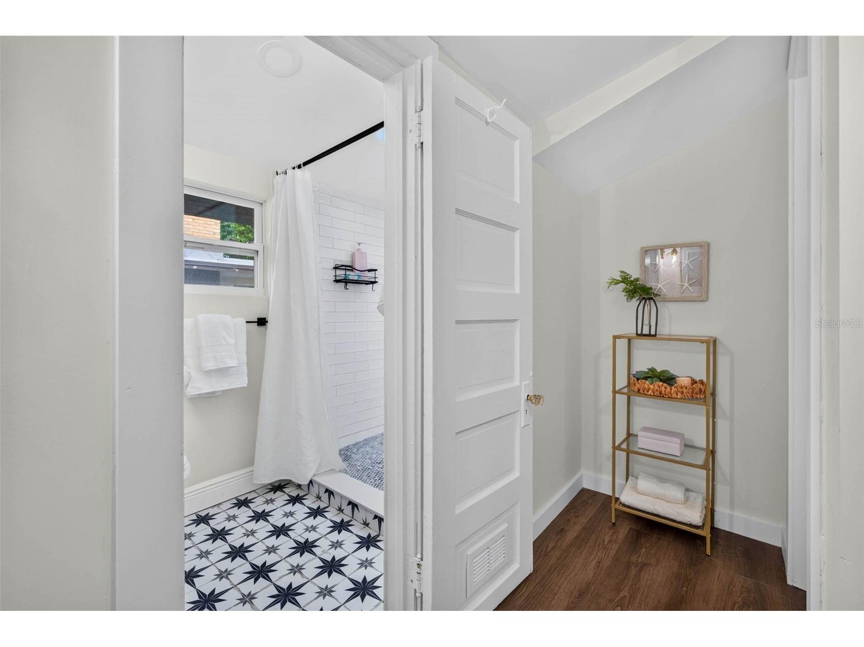 629 6th Avenue N Saint Petersburg FL 33701 TB8526927 image20