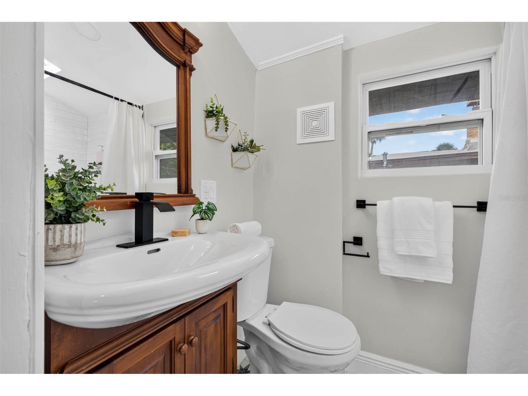 629 6th Avenue N Saint Petersburg FL 33701 TB8526927 image21