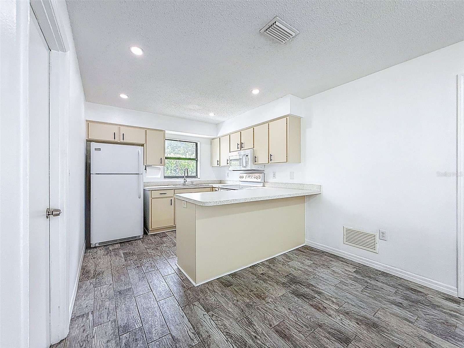 629 Albritton Avenue Sarasota FL 34232 TB8495202 image33