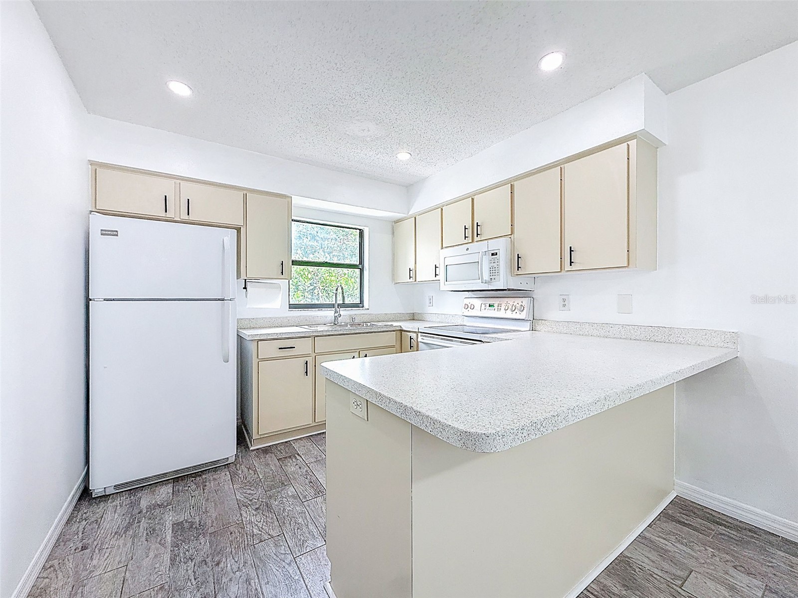 629 Albritton Avenue Sarasota FL 34232 TB8495202 image47