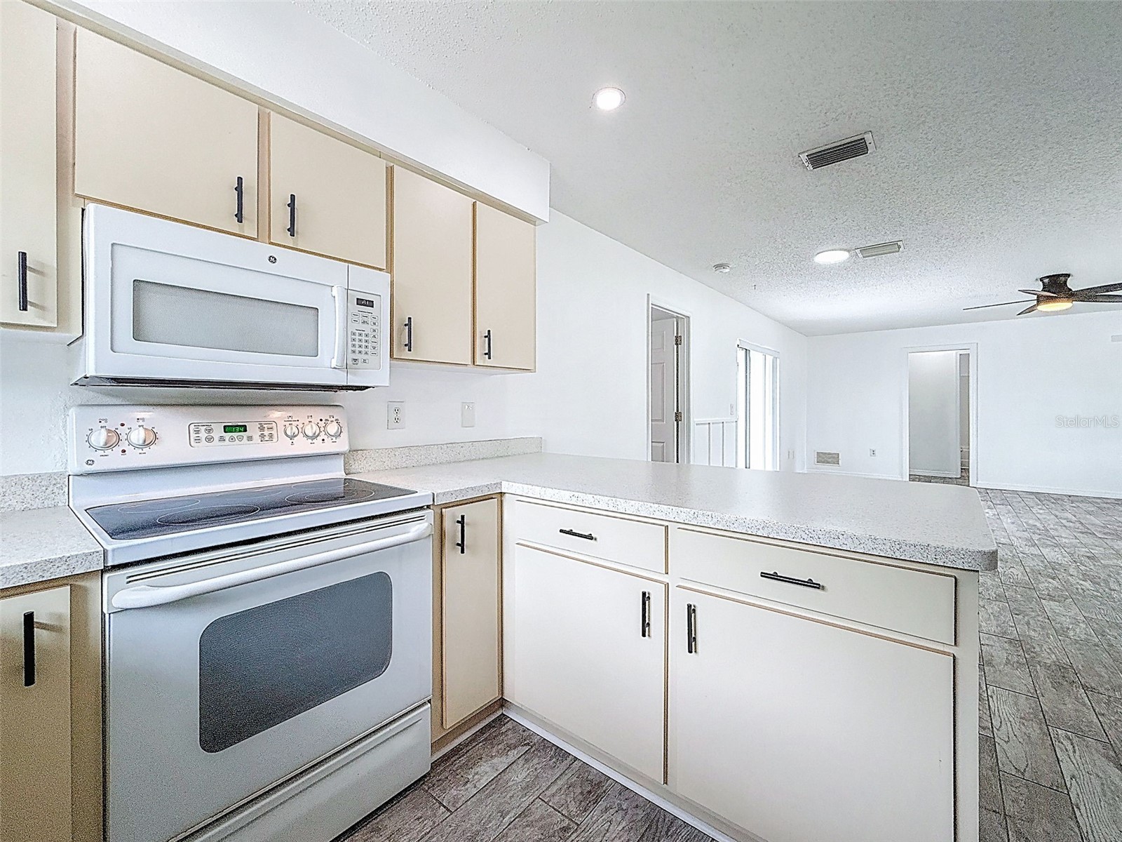 629 Albritton Avenue Sarasota FL 34232 TB8495202 image50