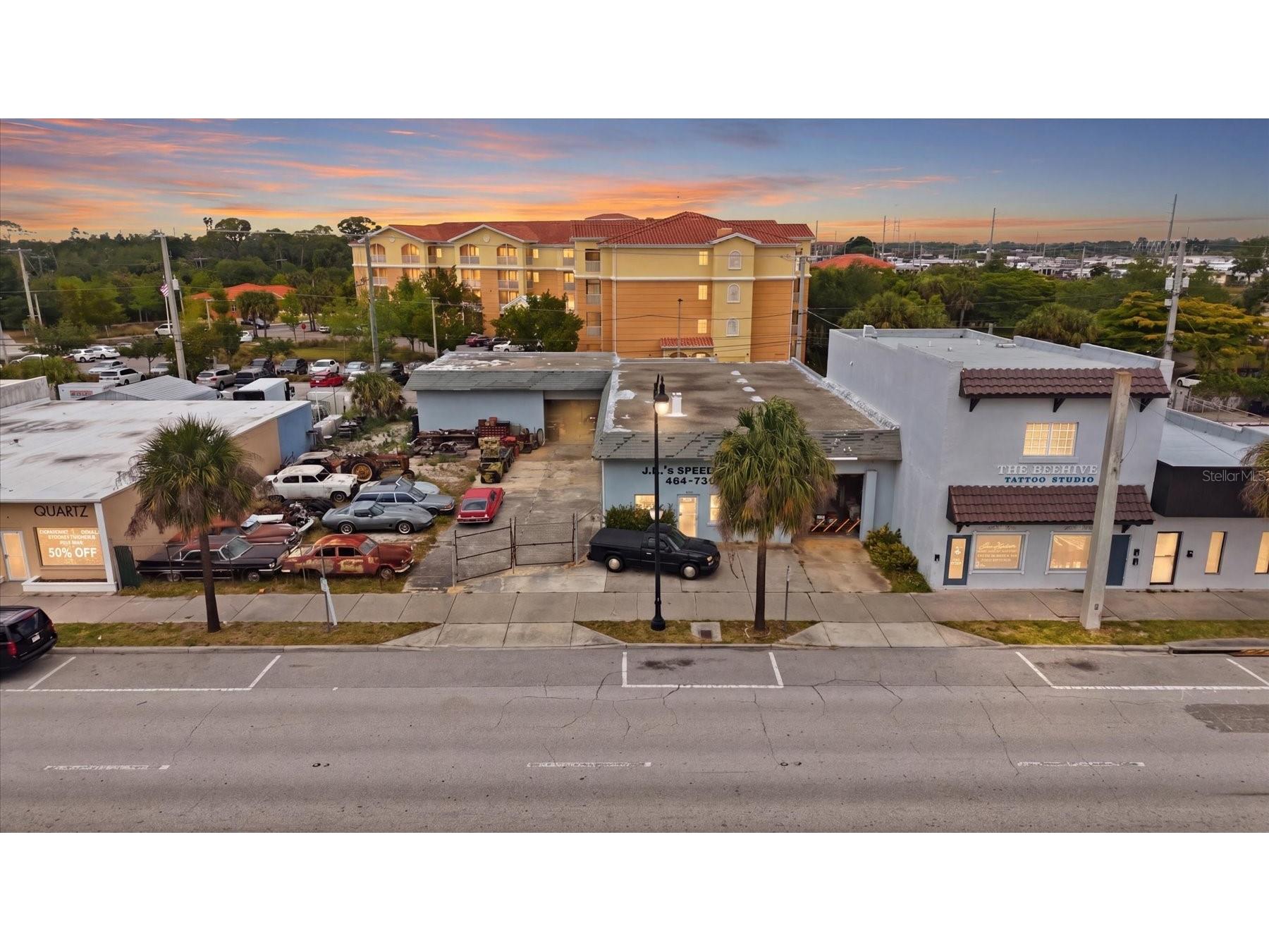 629 E Venice Avenue Venice FL 34285 N6144129 image2