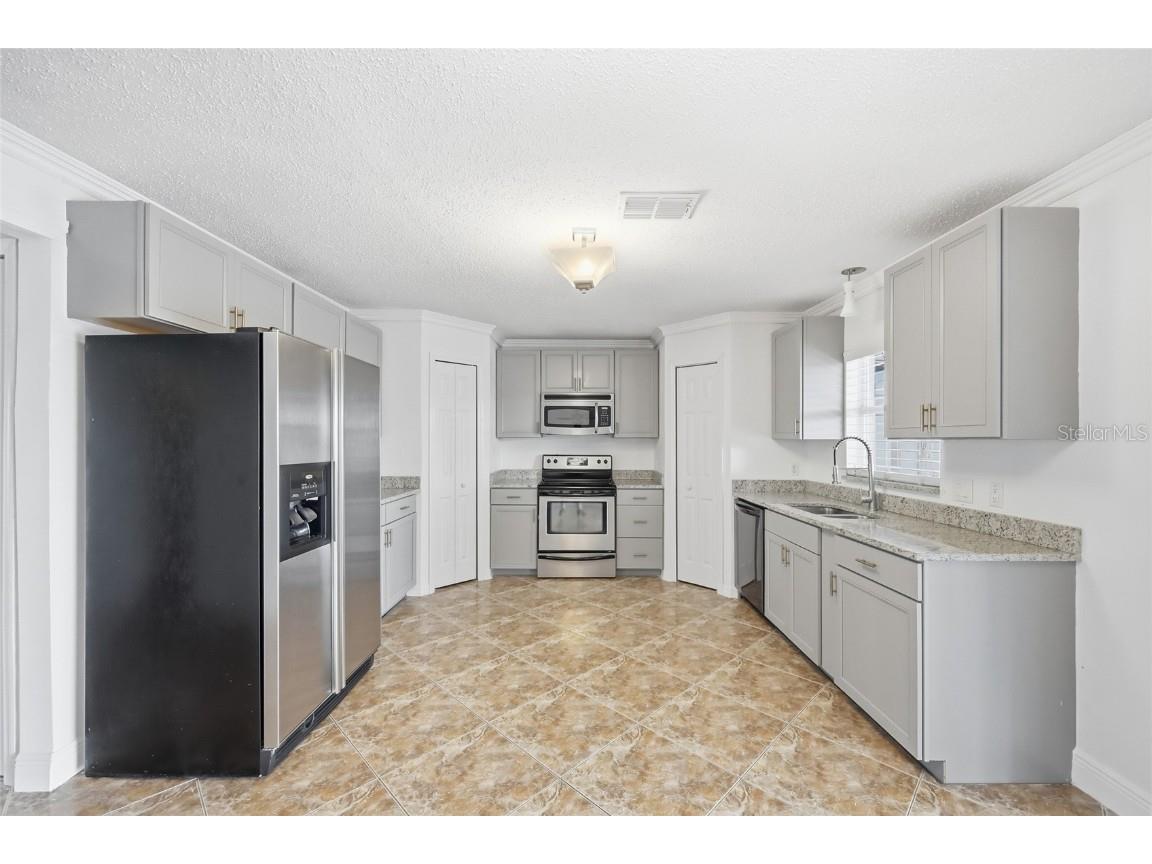 629 Milford Street Davenport FL 33897 O6365306 image3