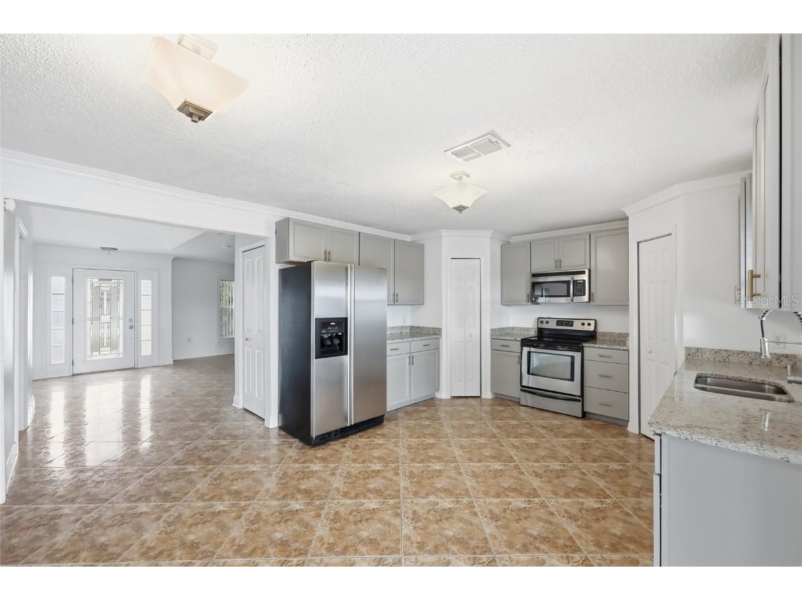 629 Milford Street Davenport FL 33897 O6365306 image5