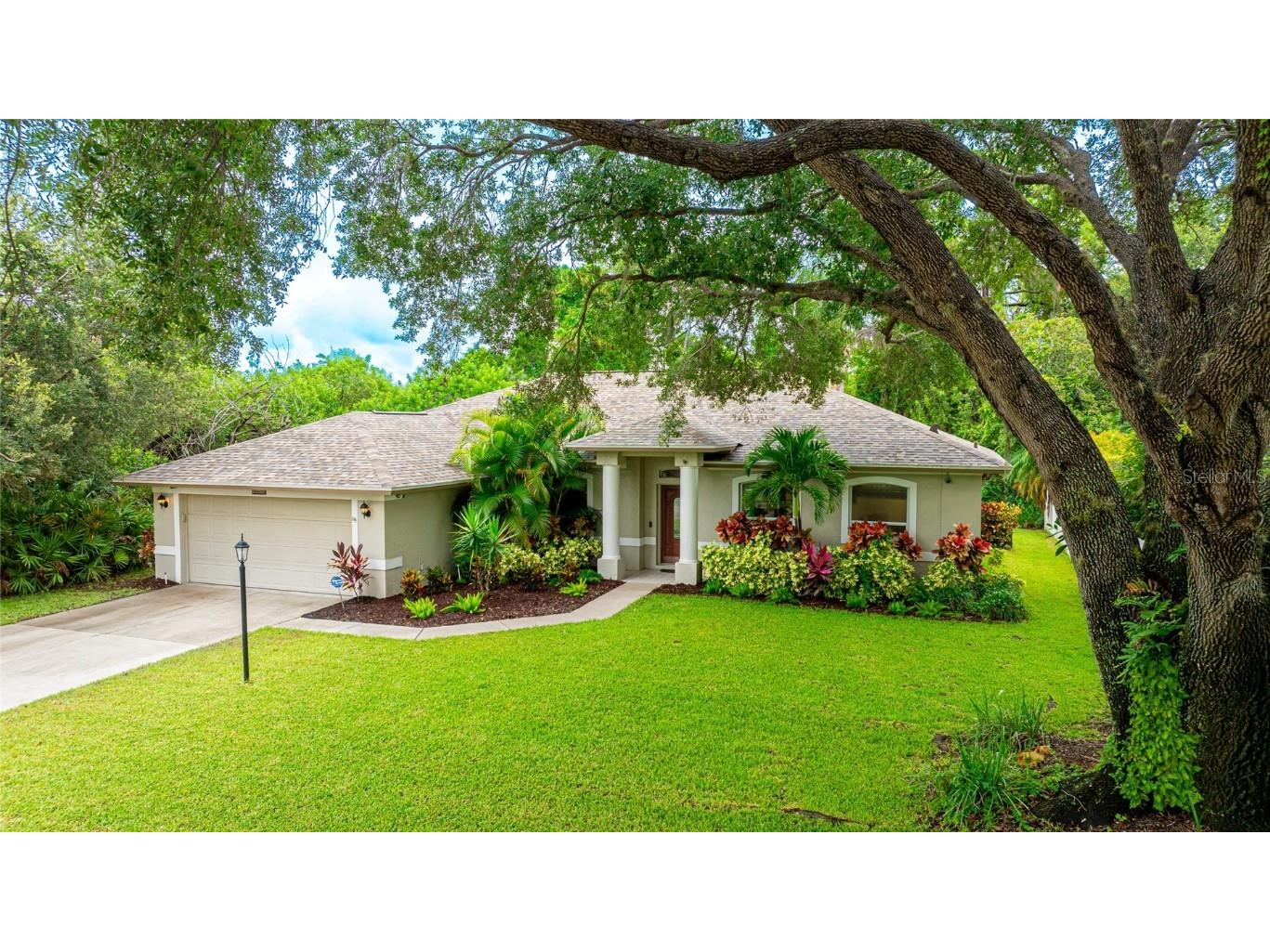 629 Oak Bay Drive Osprey FL 34229 A4611341 image1