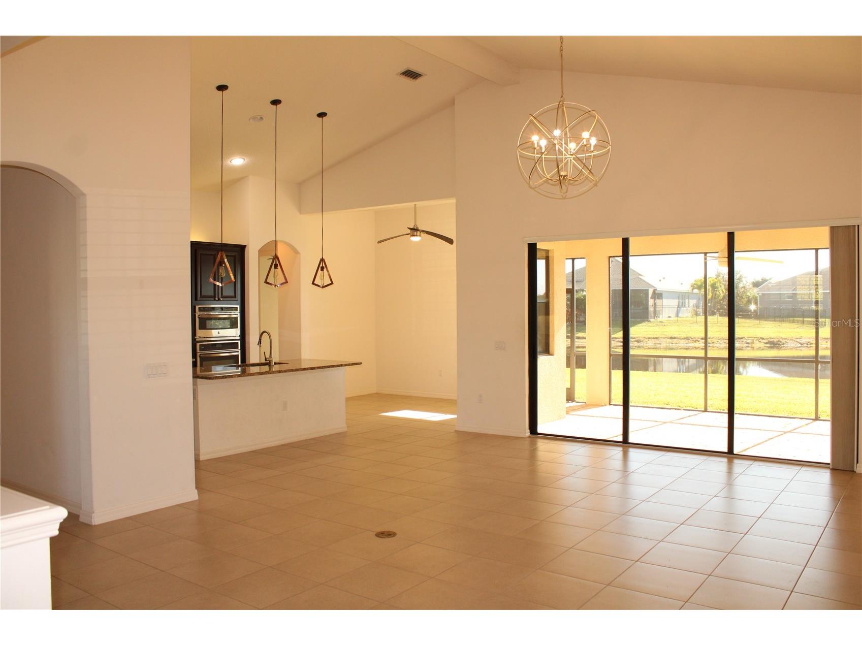 629 Rosemary Circle Bradenton FL 34212 A4678639 image11