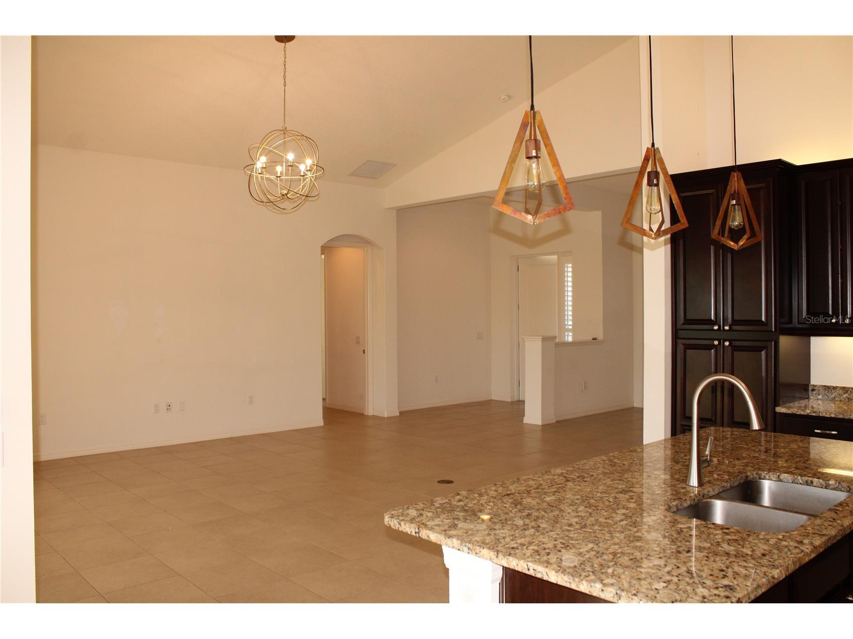 629 Rosemary Circle Bradenton FL 34212 A4678639 image8