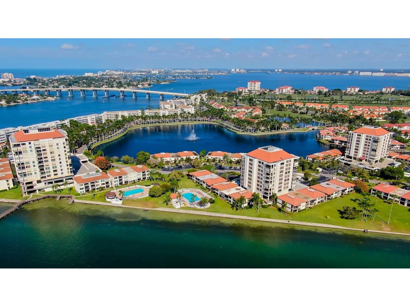 6290 Bahia Del Mar Circle #5 Saint Petersburg FL 33715 - BAHIA SHORES LAKE TB8475928 image1
