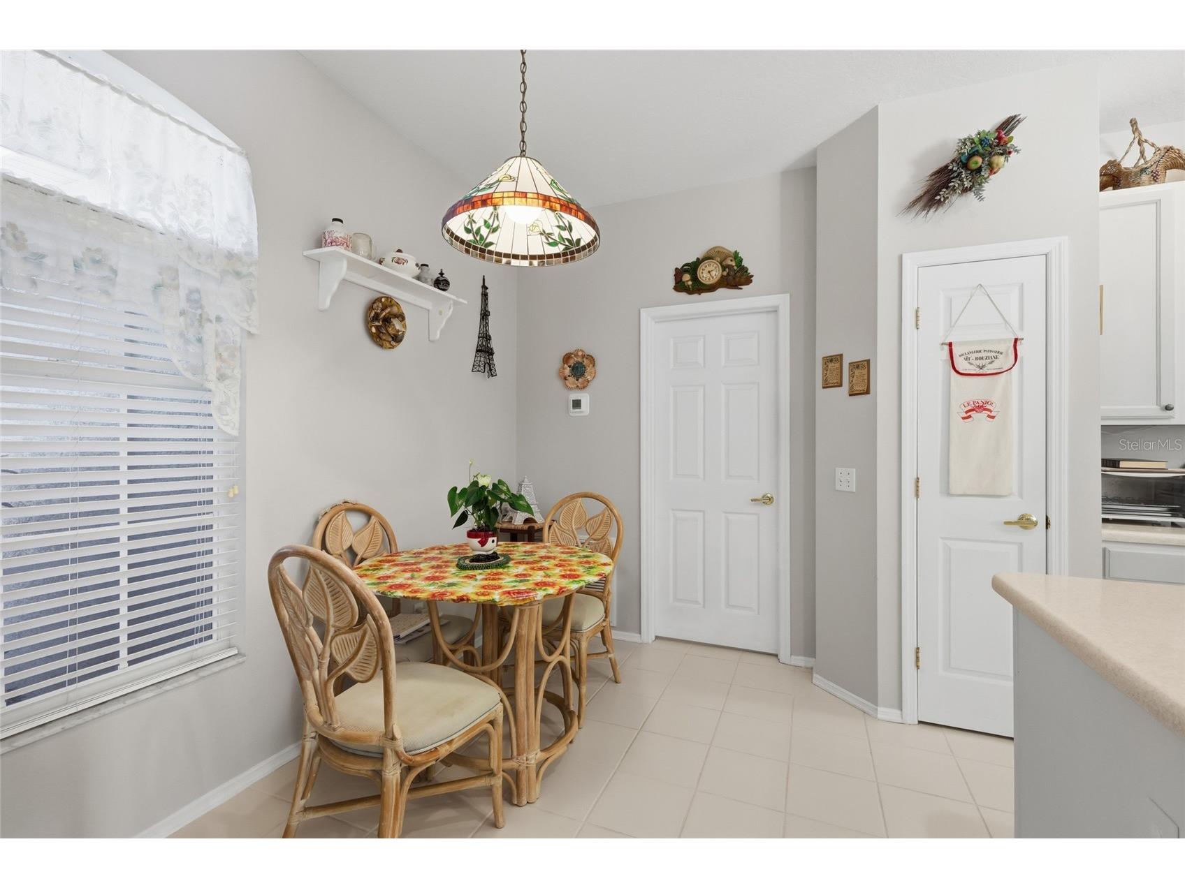 6290 Buckingham Street Sarasota FL 34238 A4681325 image12