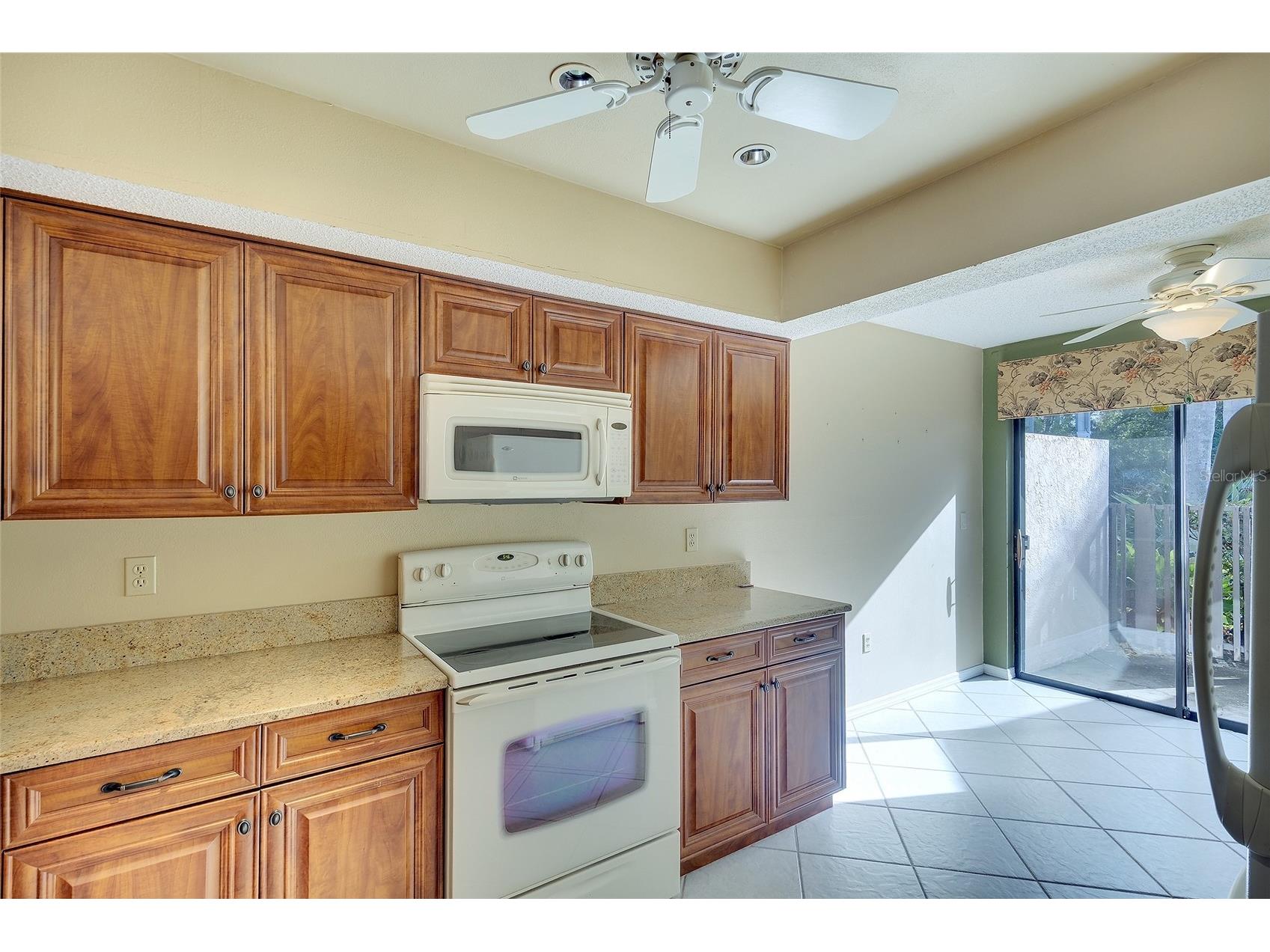 6291 Timber Lake Drive #I4 Sarasota FL 34243 A4681926 image2