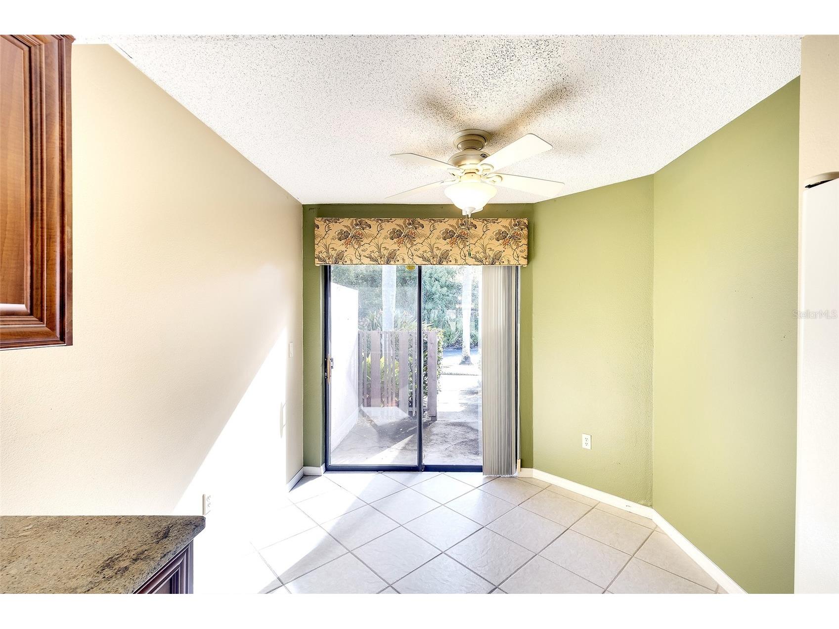 6291 Timber Lake Drive #I4 Sarasota FL 34243 A4681926 image3