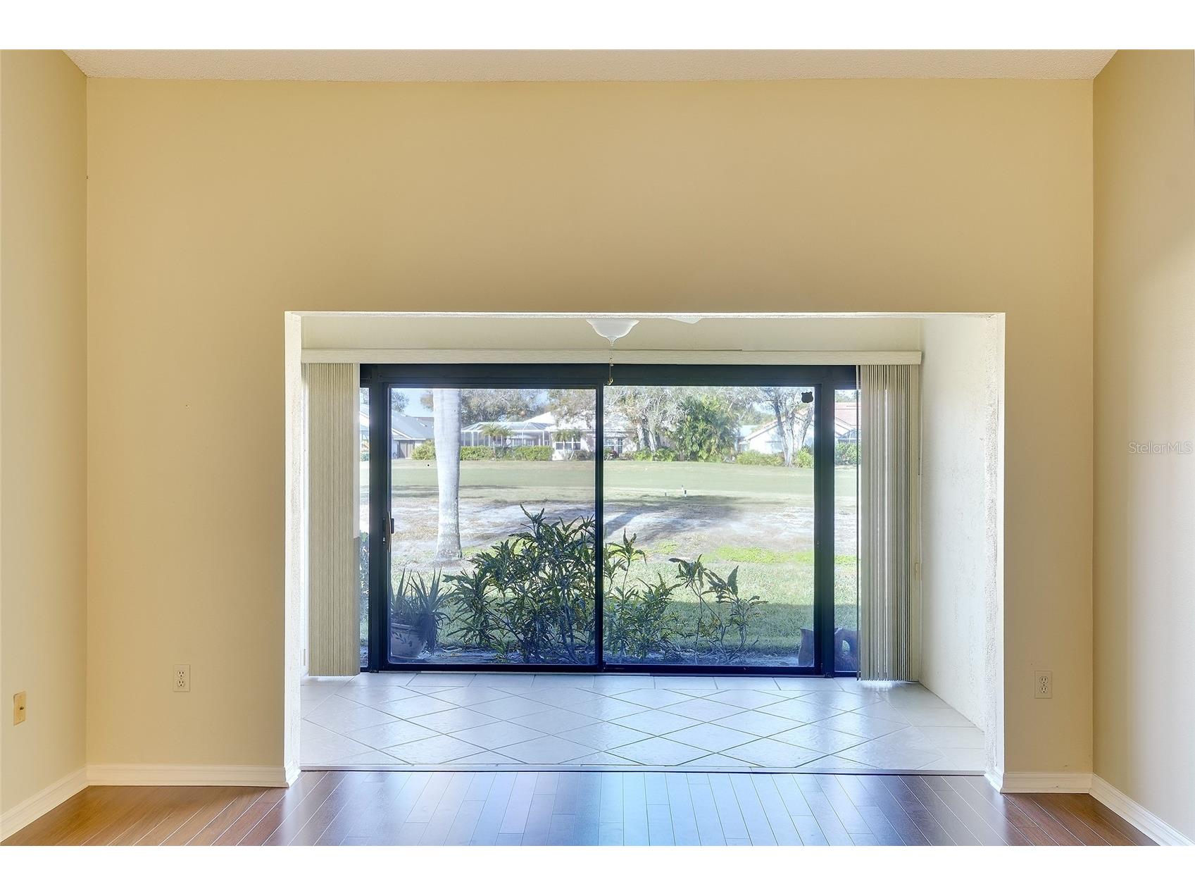 6291 Timber Lake Drive #I4 Sarasota FL 34243 A4681926 image9