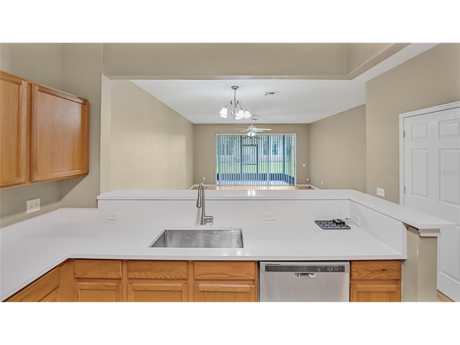 6292 Twain Street #102 Orlando FL 32835 O6421853 image7