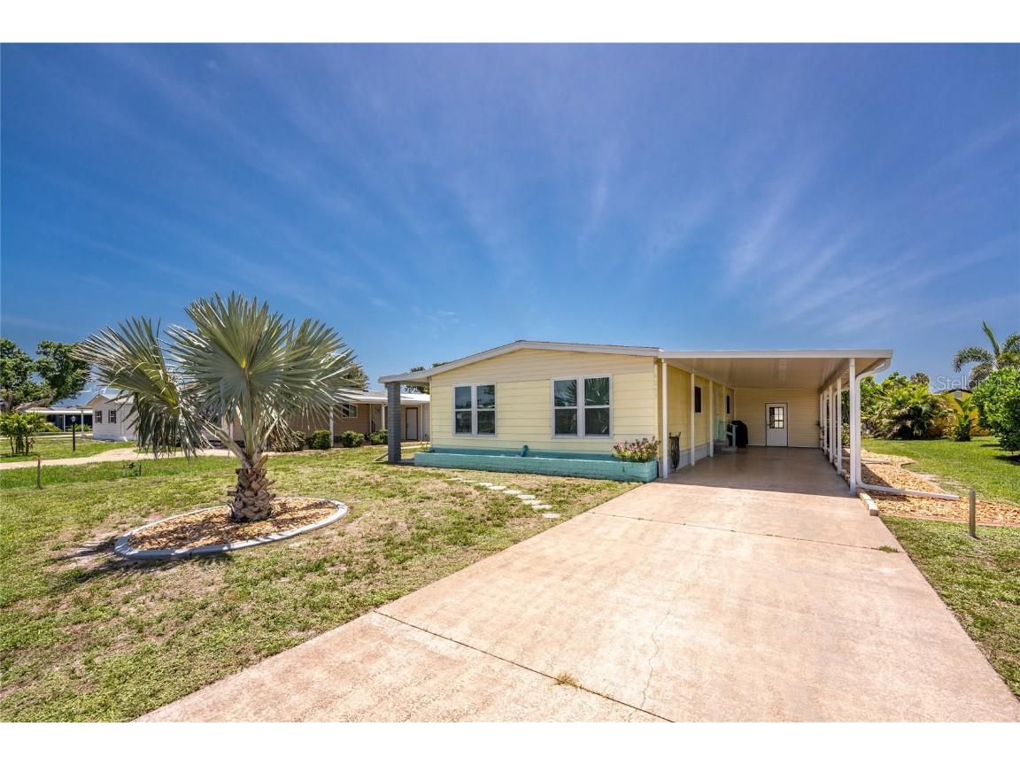 6293 Sparrow Lane Englewood FL 34224 D6142627 image1