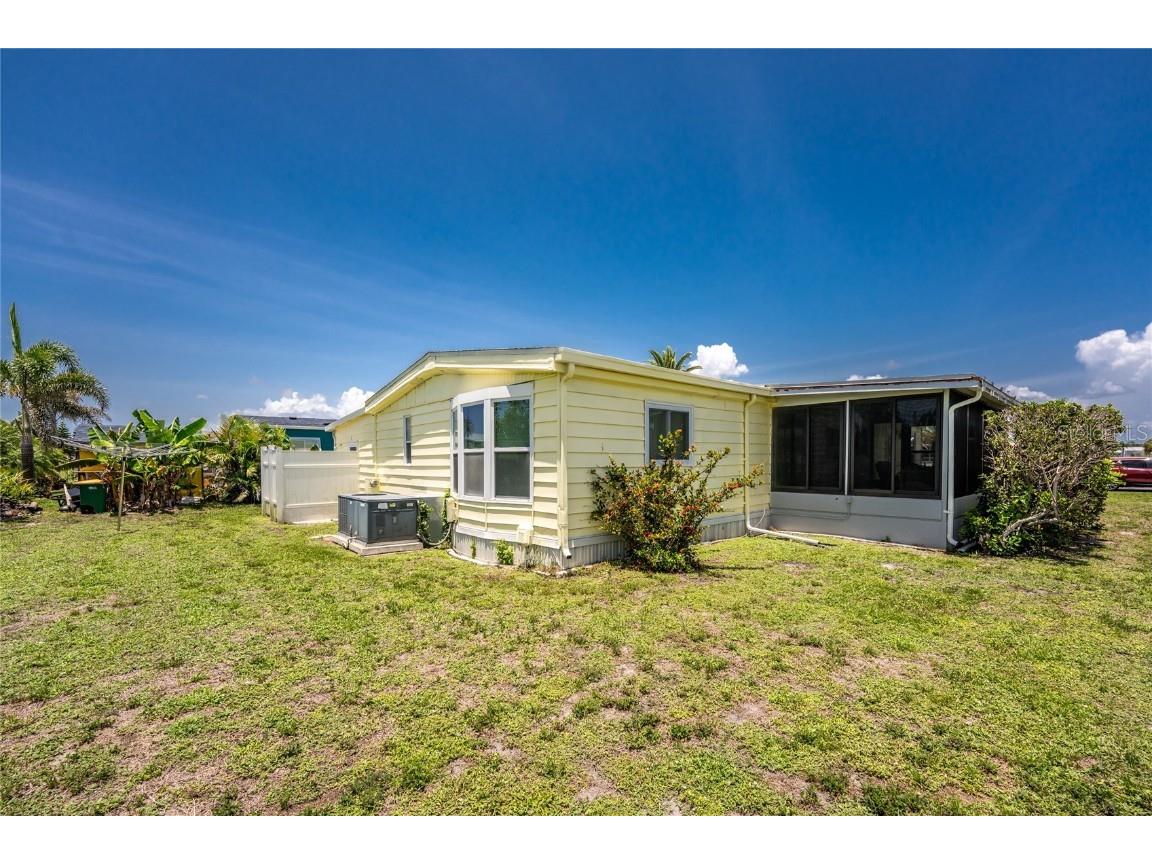 6293 Sparrow Lane Englewood FL 34224 D6142627 image5