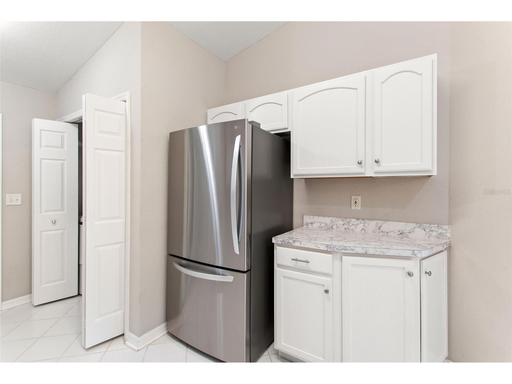 6294 Arborea Drive Indian Lake Estates FL 33855 - LAKE WALK IN WATER P4938029 image16
