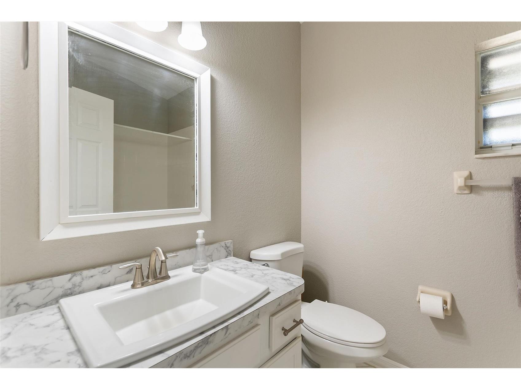6294 Arborea Drive Indian Lake Estates FL 33855 - LAKE WALK IN WATER P4938029 image21