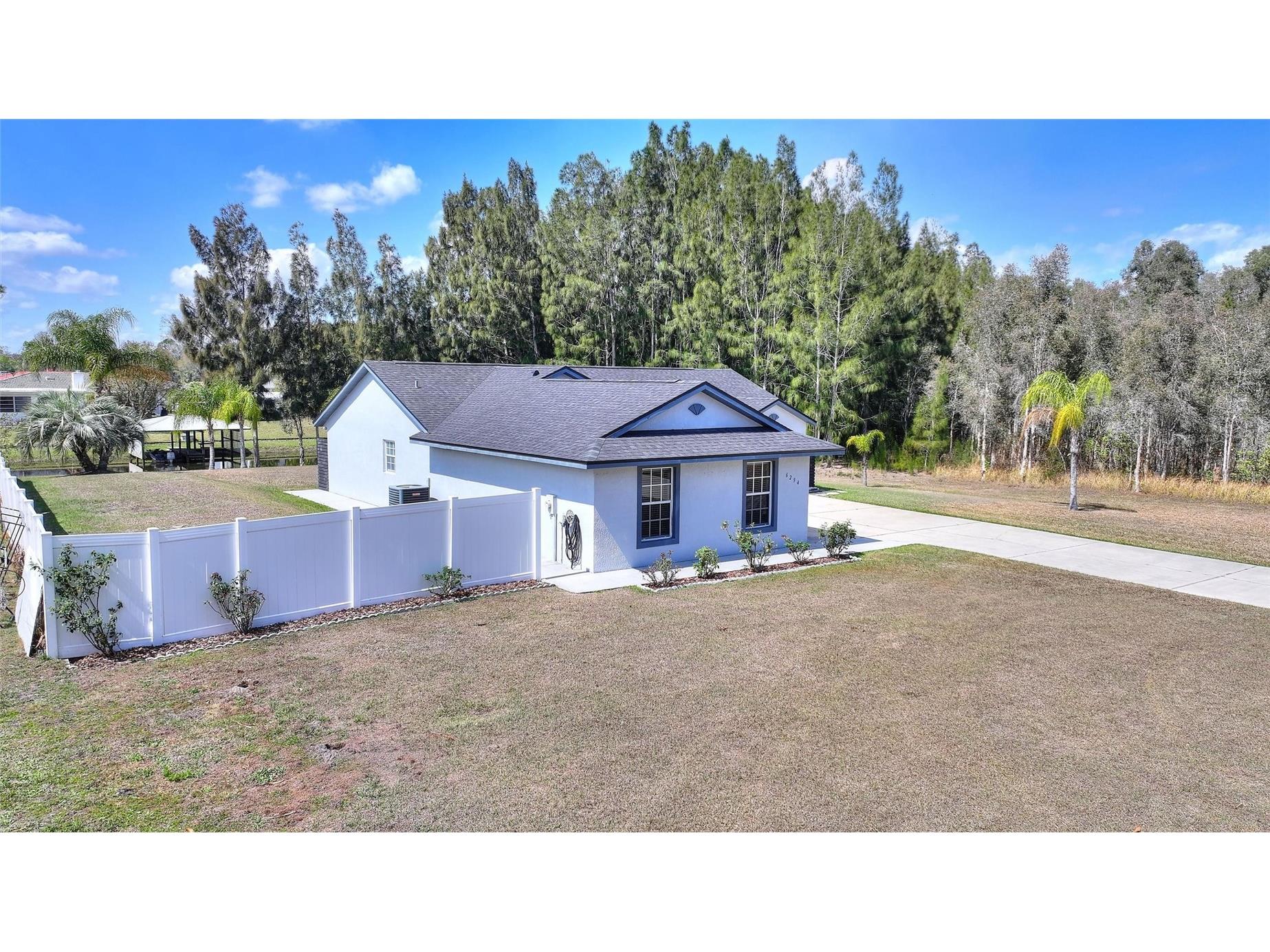 6294 Arborea Drive Indian Lake Estates FL 33855 - LAKE WALK IN WATER P4938029 image30