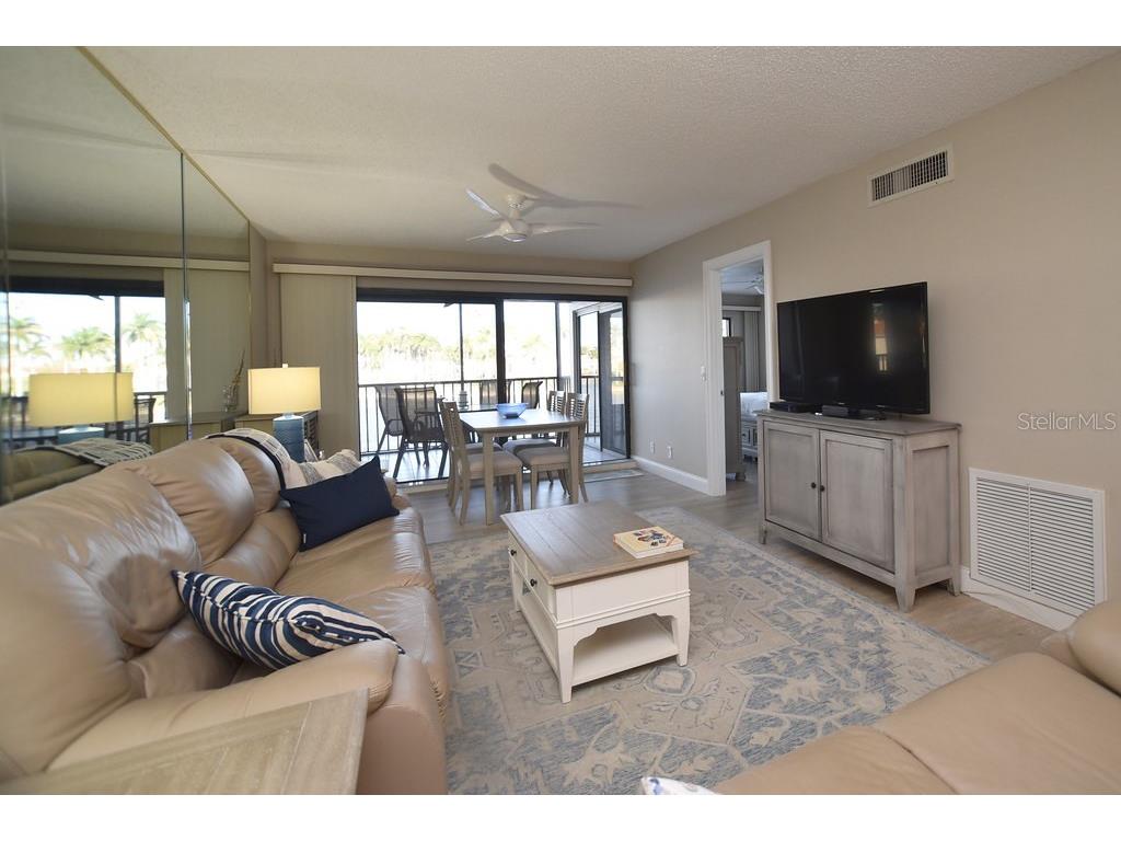 6294 Bahia Del Mar Circle #207 Saint Petersburg FL 33715 TB8427459 image18