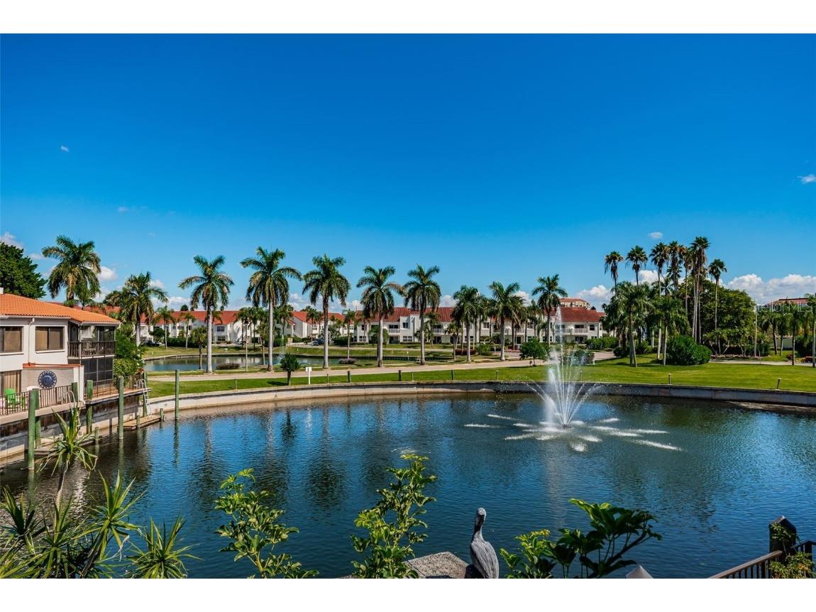 6294 Bahia Del Mar Circle #210 Saint Petersburg FL 33715 U8195517 image1