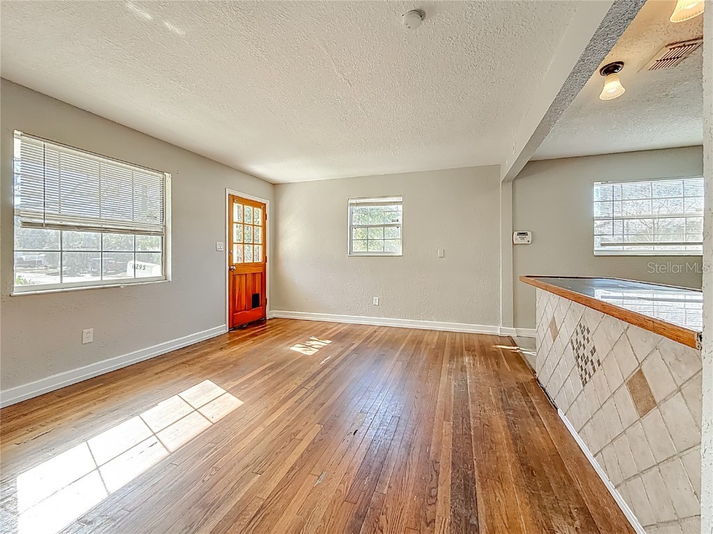 6295 3rd Avenue S Saint Petersburg FL 33707 TB8460120 image17