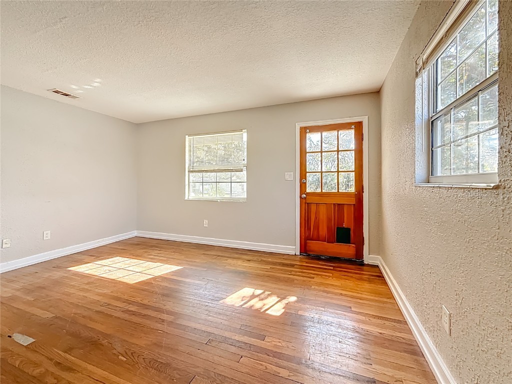 6295 3rd Avenue S Saint Petersburg FL 33707 TB8460120 image18