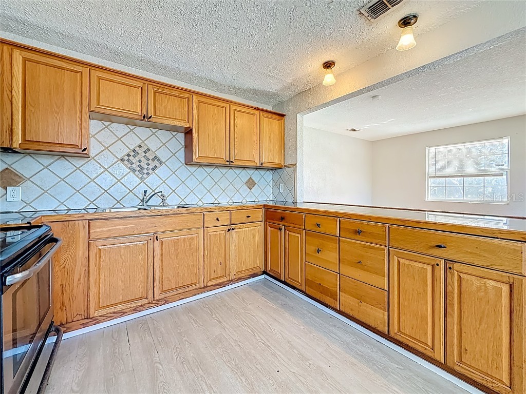 6295 3rd Avenue S Saint Petersburg FL 33707 TB8460120 image23